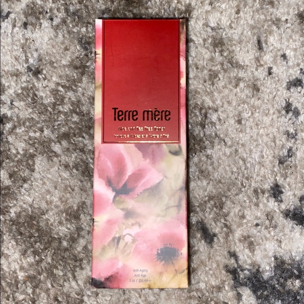 Terre mere aloe and tea tree toner